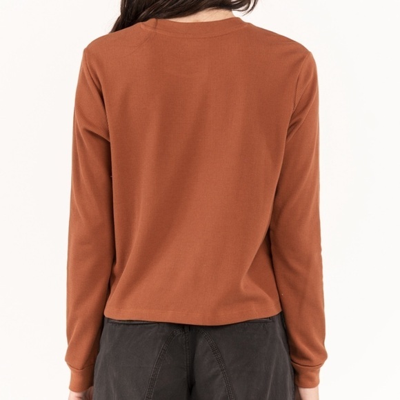 NWT Volcom Stone Thermality Long Sleeve Thermal Knit Graphic Top Dark Clay - Picture 4 of 10